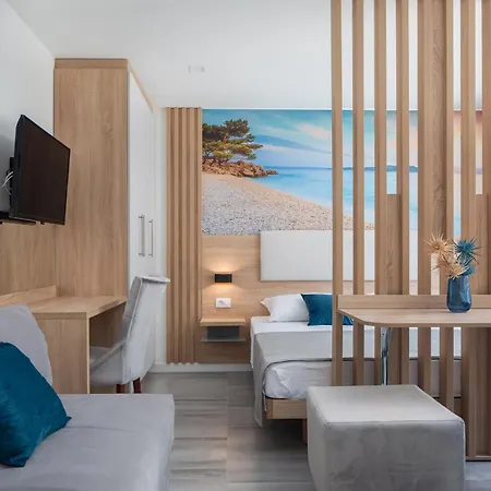 Villa Loriana Apartments Makarska Exterior photo