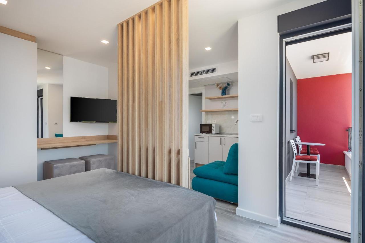 Loriana Apartment